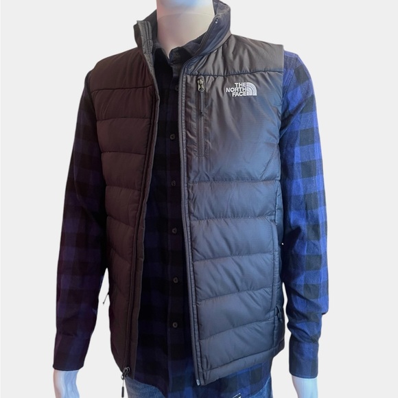 NORTH FACE Men's Vest - Picture 2 of 10